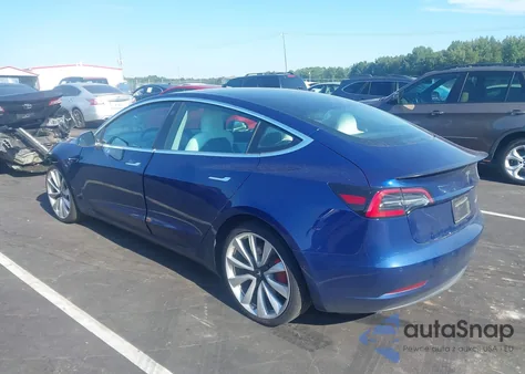 2019 Tesla Model 3 Long Range/Performance из США, поврежденный, VIN 5YJ3E1EB5KF231687